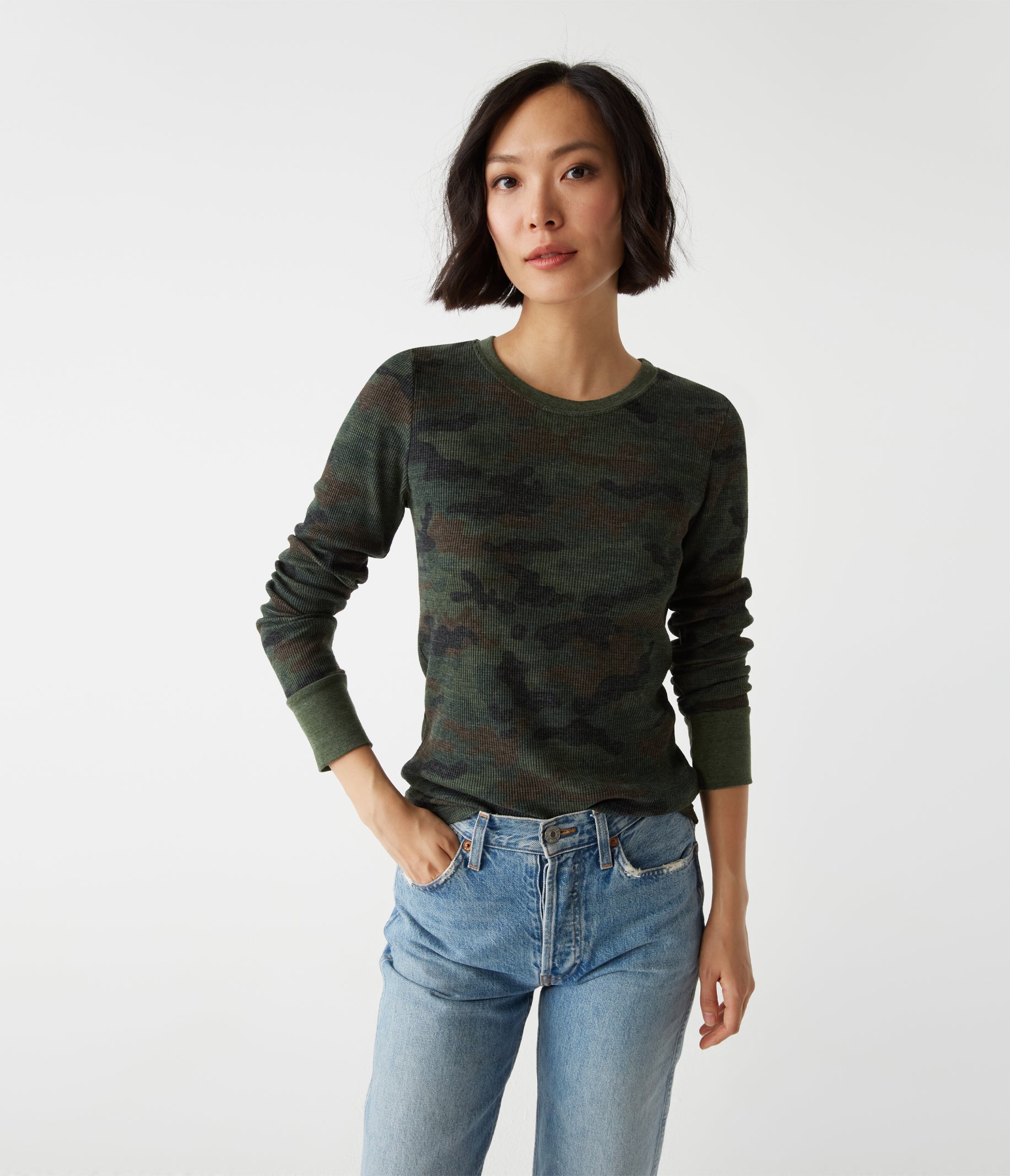 Women's camo thermal top hotsell