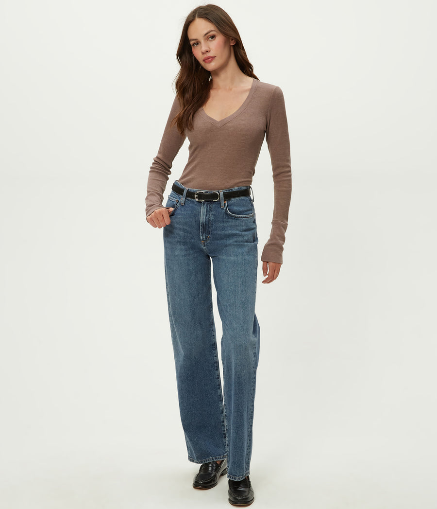 Romeo Thermal V-Neck Tee in Cobblestone Brown Full Body View #COBBLESTONE