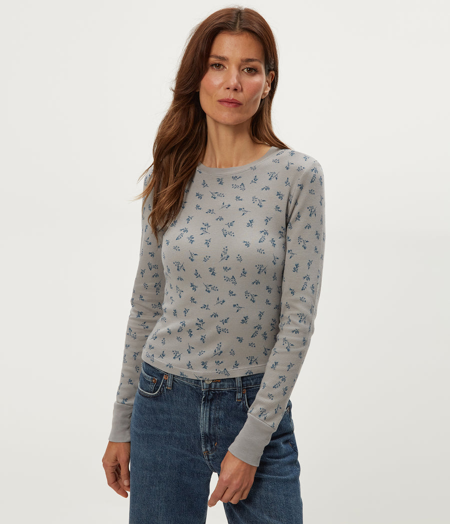 Palmer Printed Cropped Tee in STERLING Grey Close Up View #STERLING