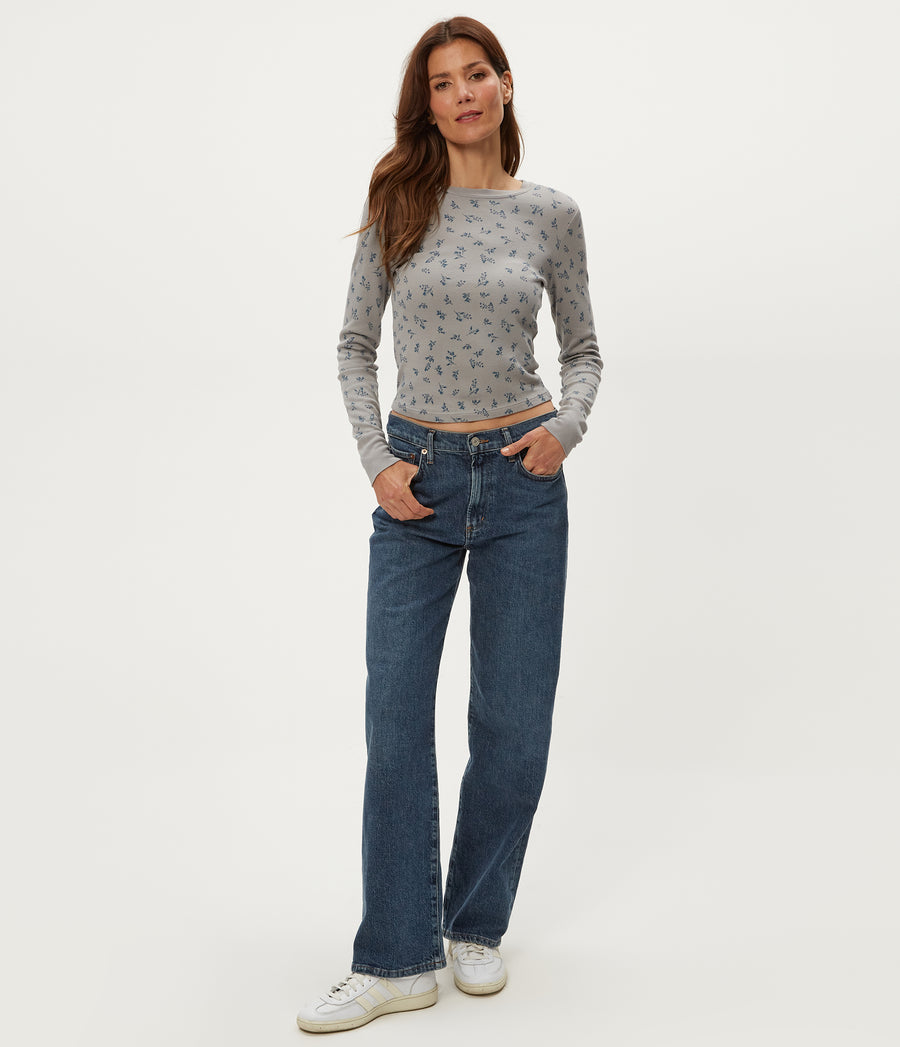 Palmer Printed Cropped Tee in STERLING Grey Full Body View #STERLING