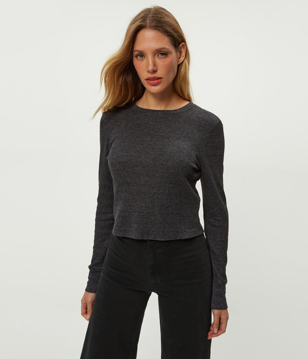 Palmer Cropped Tee in Charcoal Grey Close up View #CHARCOAL