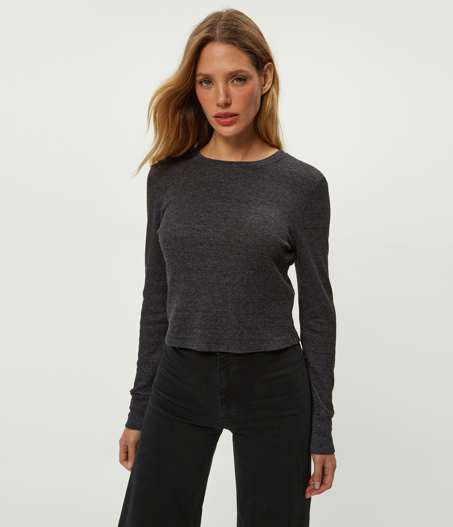 Palmer Cropped Tee in Charcoal Grey Close up View #CHARCOAL