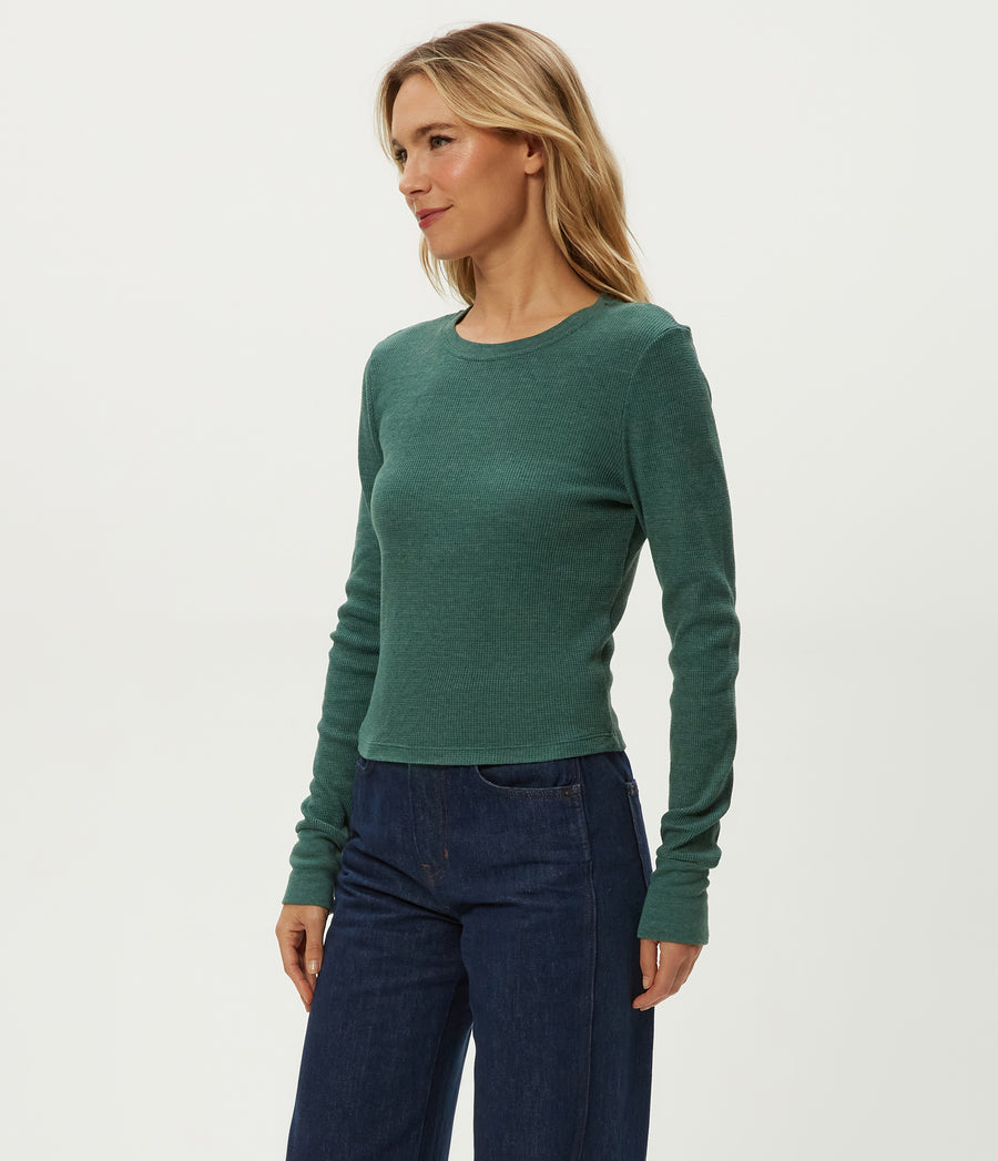 Palmer Cropped Tee in Emerald GREEN Side View #EMERALD