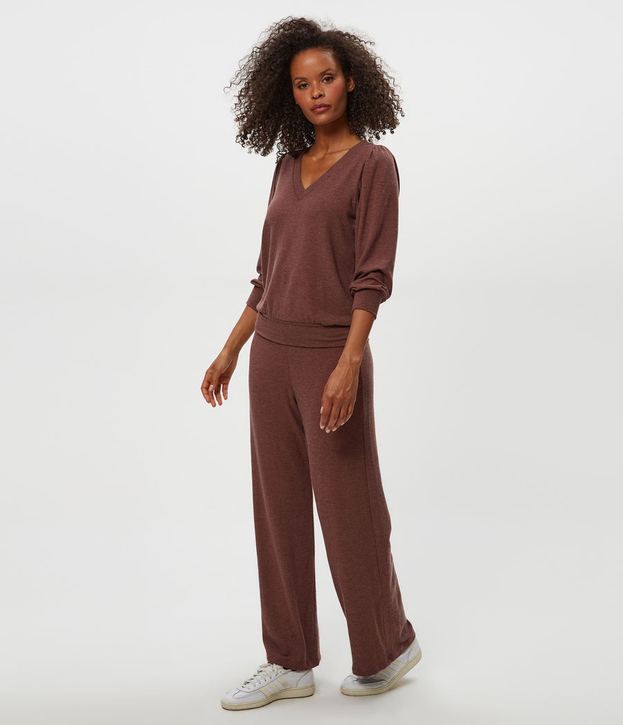 Jones Wide Leg Pant in ESPRESSO Brown Side View #ESPRESSO