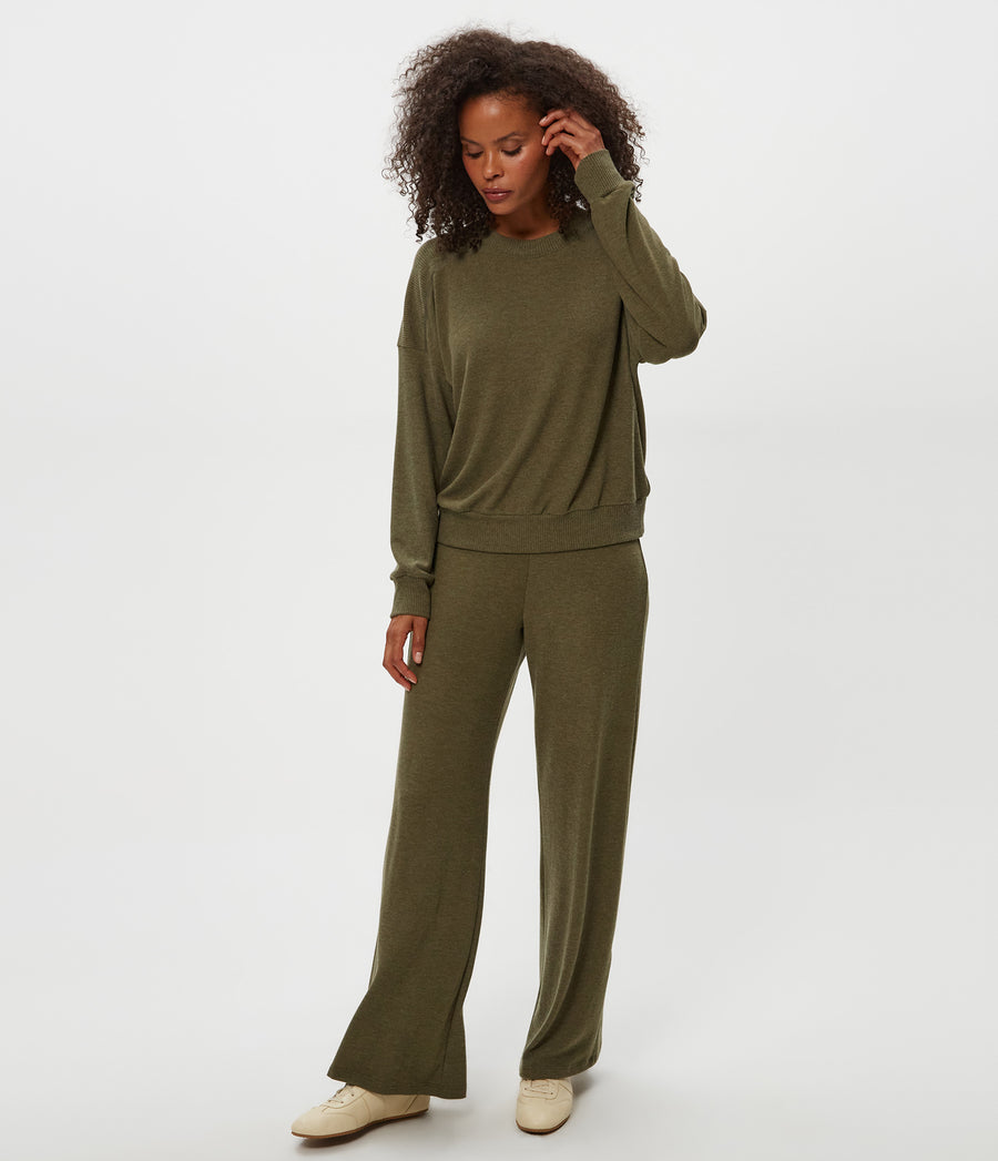 Jones Wide Leg Pant in TOPIARY GREEN Side View #TOPIARY