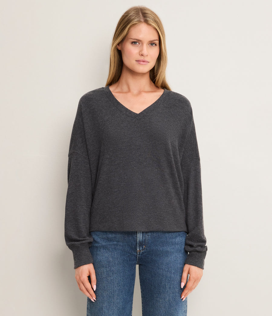 Vic V-Neck Pullover