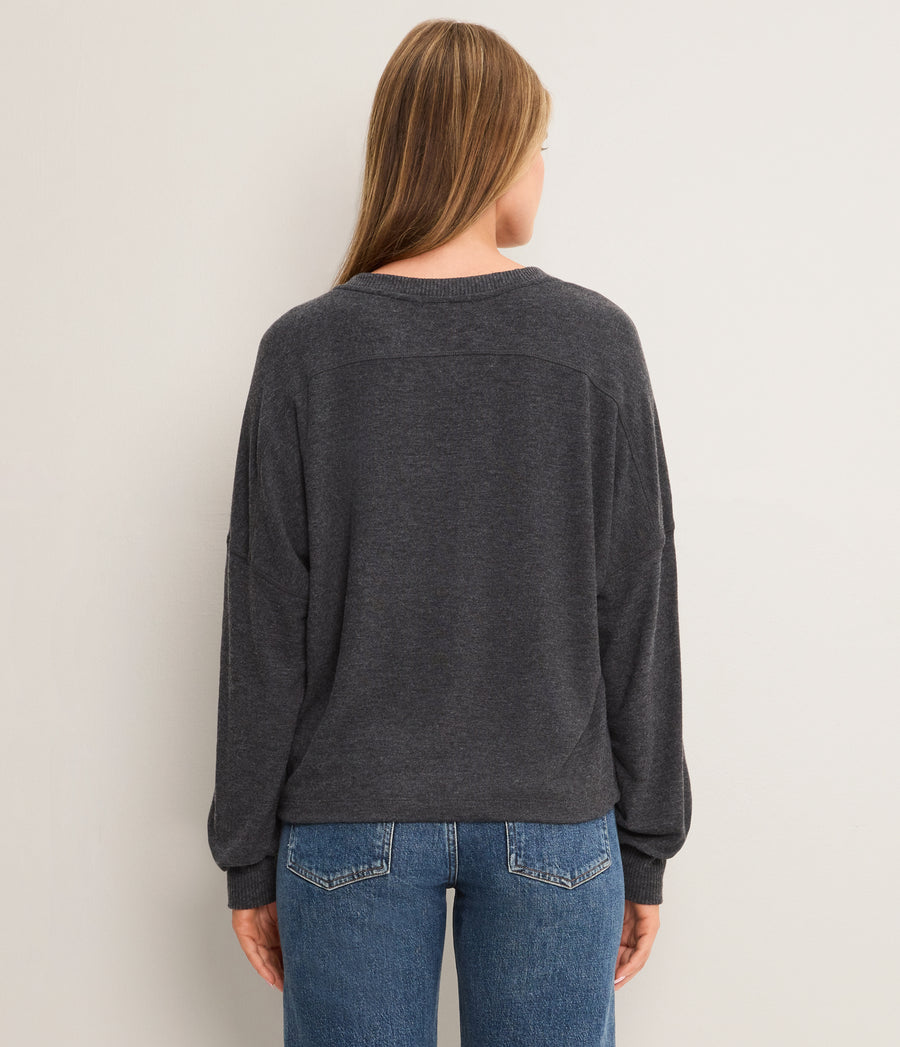 Vic V-Neck Pullover