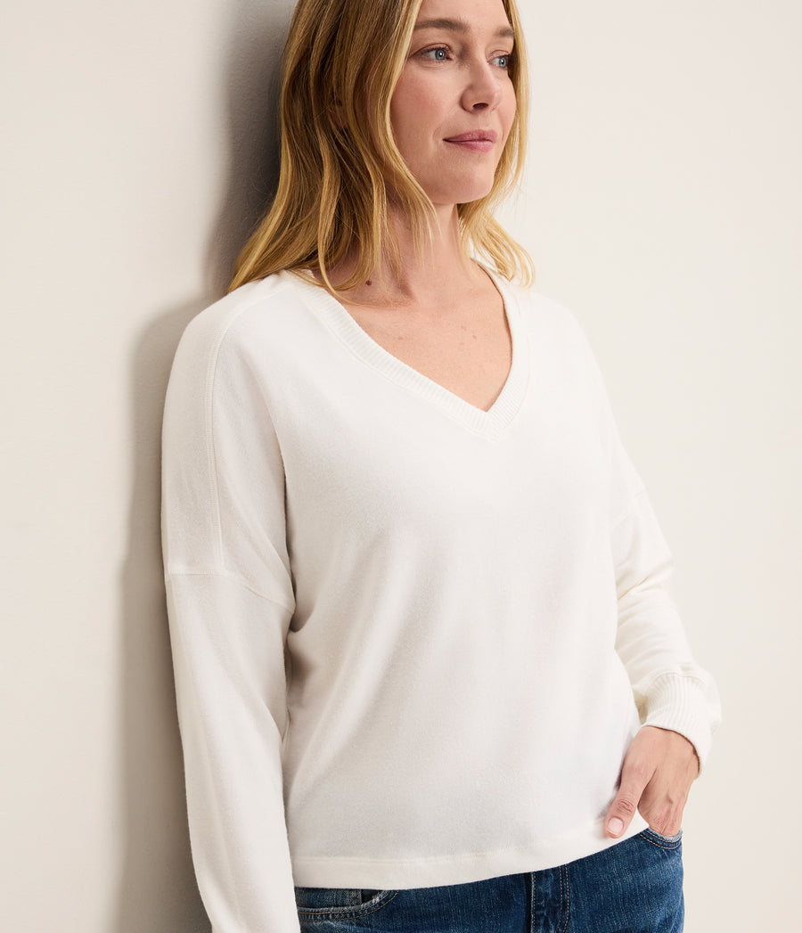 Vic V-Neck Pullover