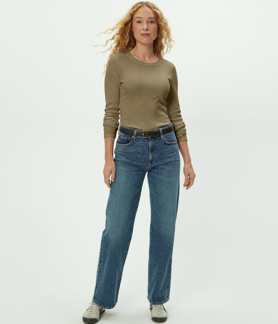 Zola Ribbed Tee in CAPER Green Close up View #CAPER