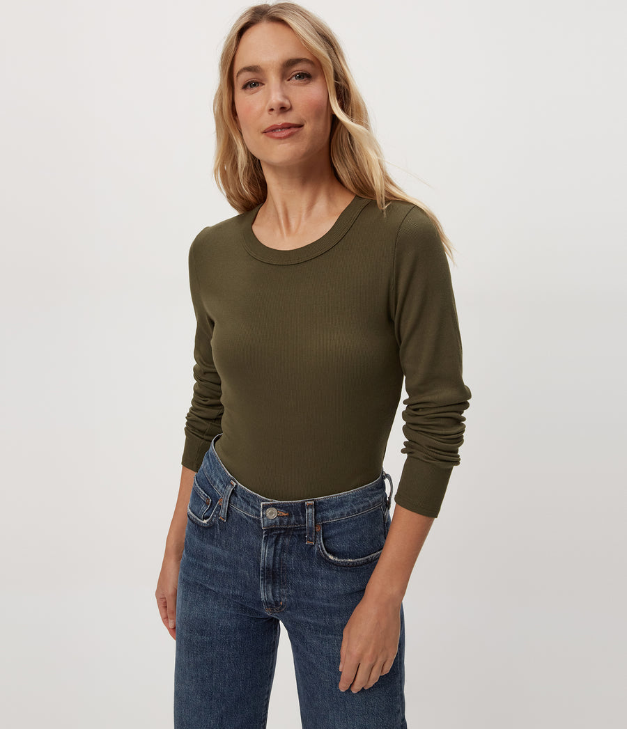 Zola Ribbed Tee in TOPIARY GREEN  Close up View #TOPIARY