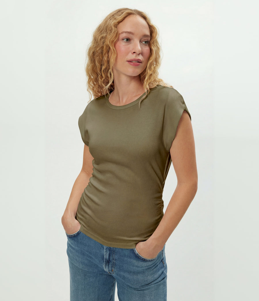 Joni Power Shoulder Tee in CAPER Green Close up View #CAPER
