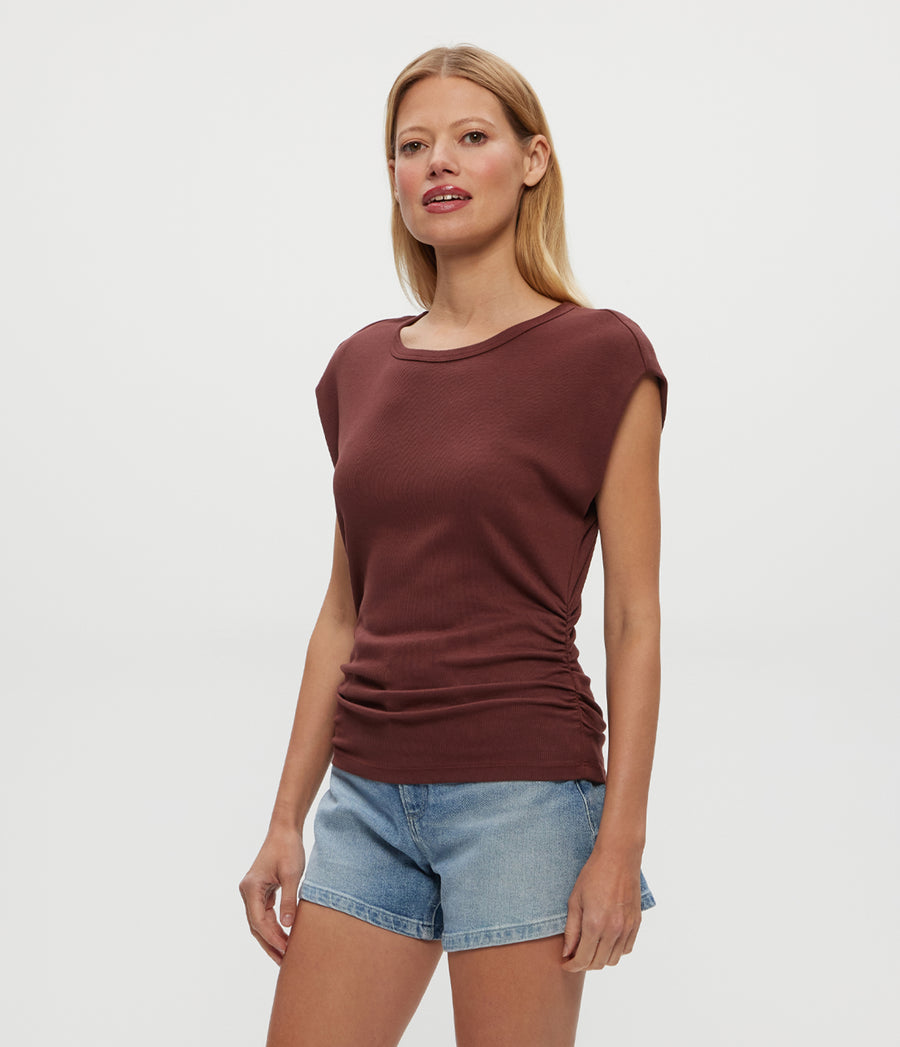 Joni Power Shoulder Tee in ESPRESSO Brown Side View #ESPRESSO