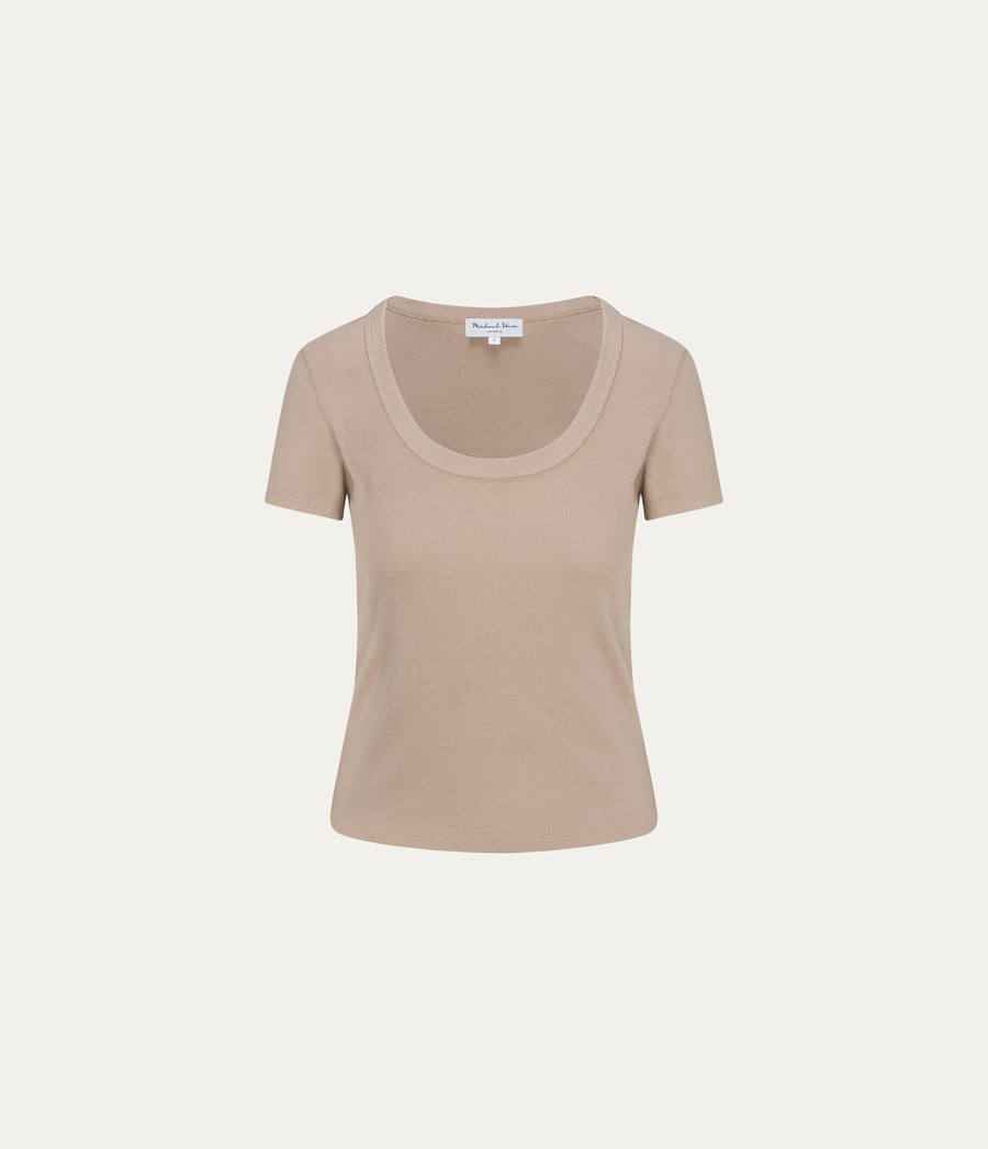 Calla Scoop Neck Tee #MACADAMIA