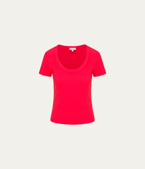 Calla Scoop Neck Tee in SAMBA RED Close up View #SAMBA