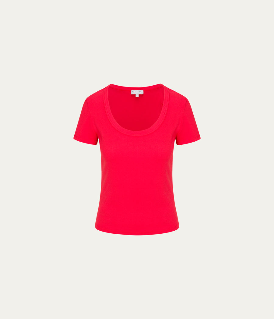 Calla Scoop Neck Tee in SAMBA RED Close up View #SAMBA