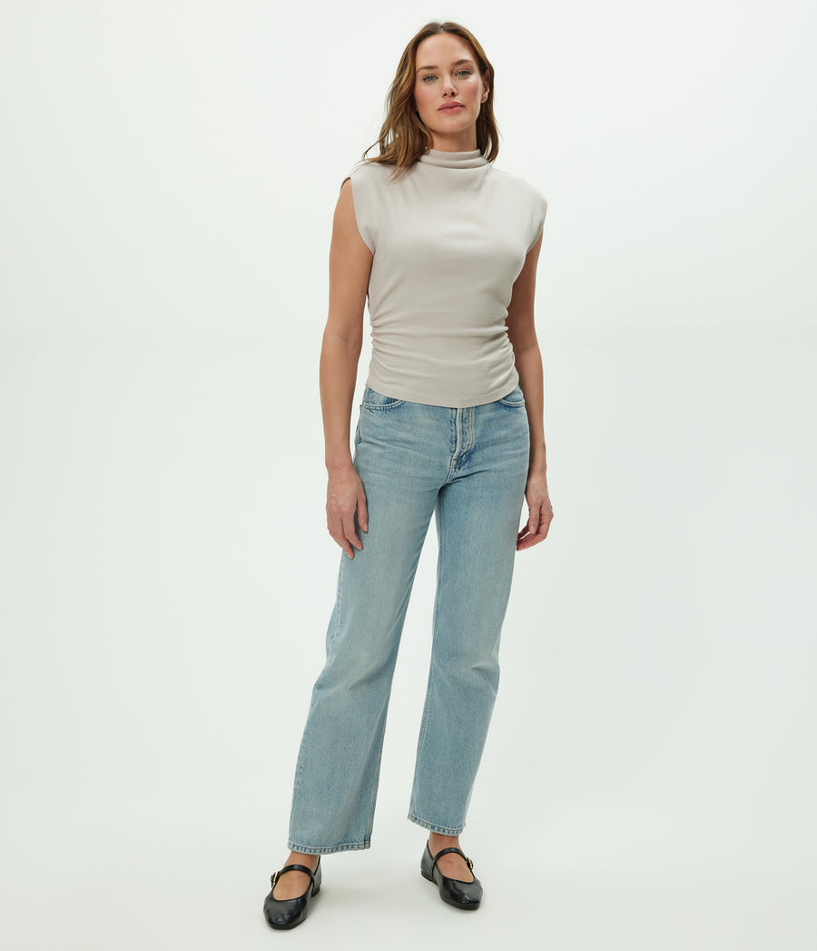 Amara Power Shoulder Tee in Cement  Full Body View #CEMENT