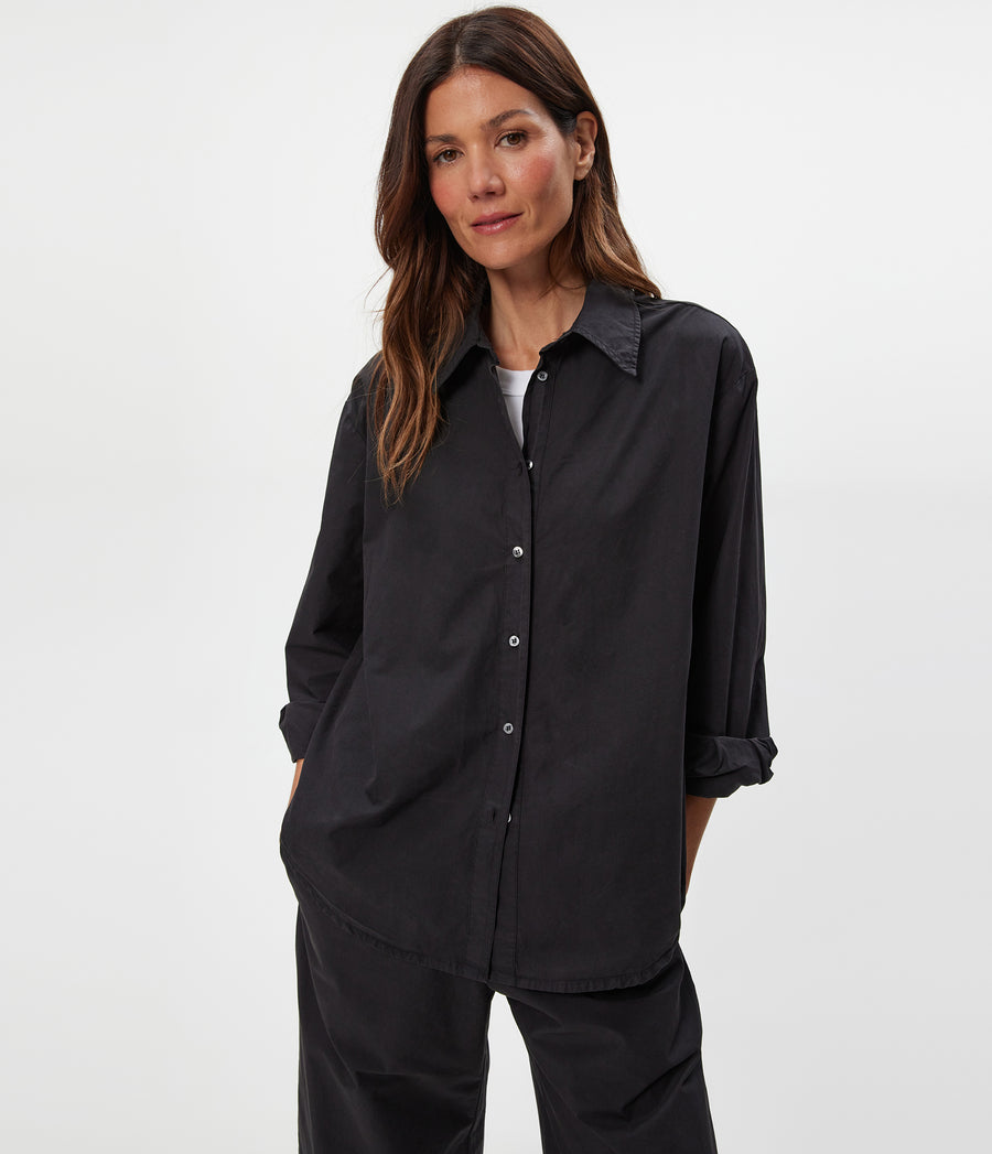 Carson Button Down Shirt in Black Close up View #BLACK