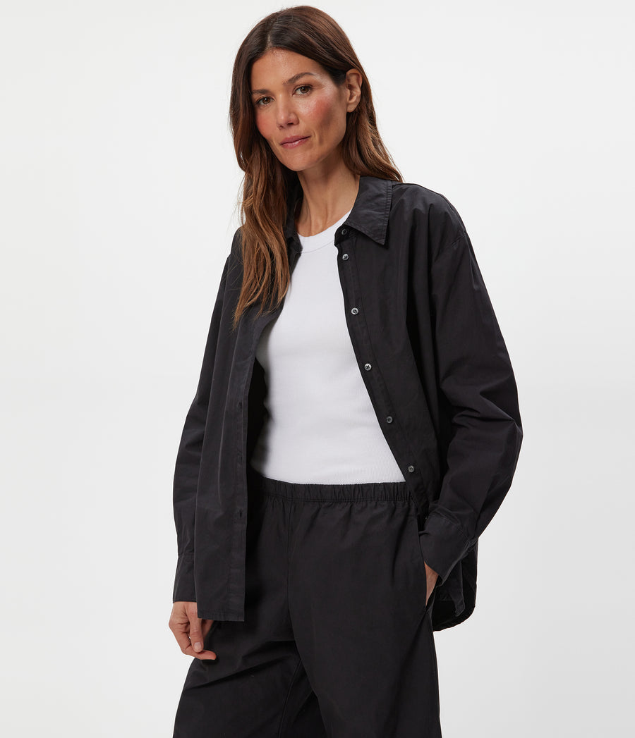 Carson Button Down Shirt in Black Side View #BLACK