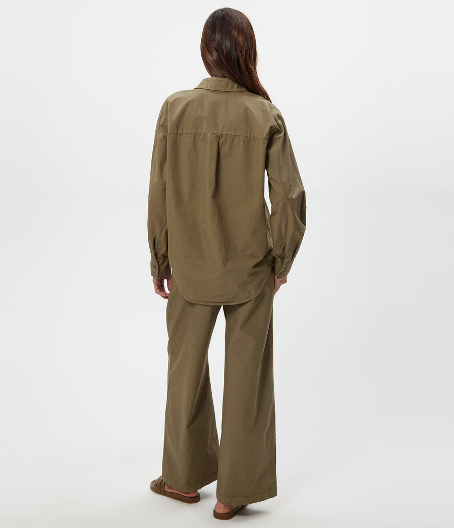 Taylor Wide Leg Pant in CAPER Green Back View #CAPER