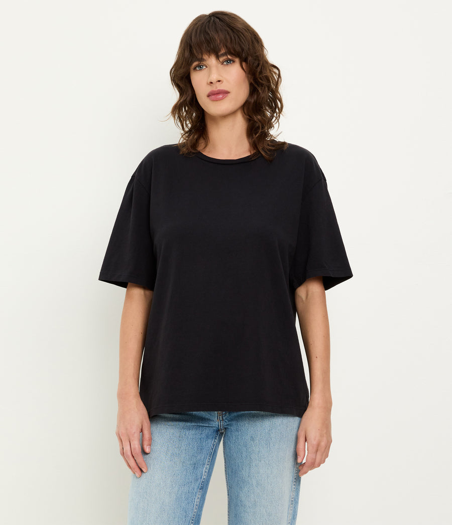 Kennedy Boyfriend Tee in Black Close up View #BLACK