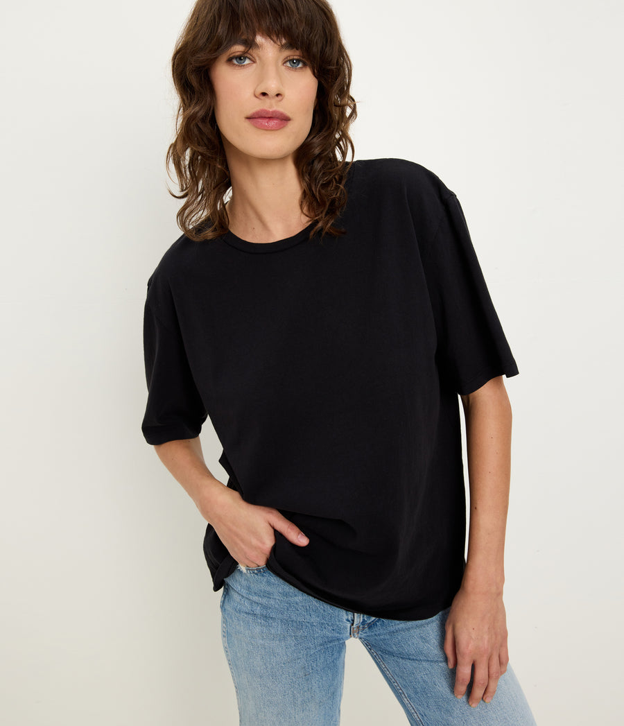 Kennedy Boyfriend Tee in Black Close up View #BLACK