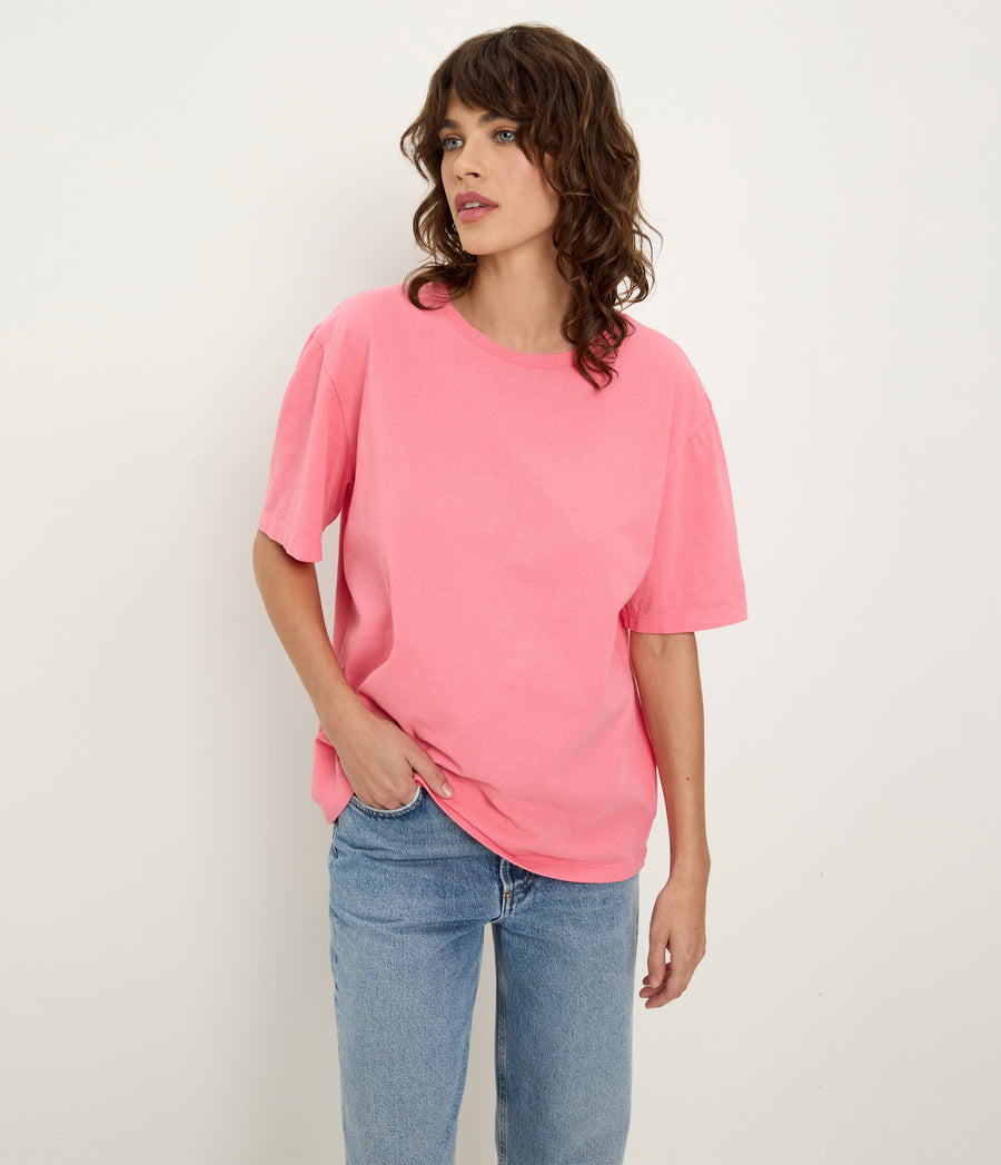 Kennedy Boyfriend Tee in DRAGONFRUIT Pink Close Up View #DRAGONFRUIT