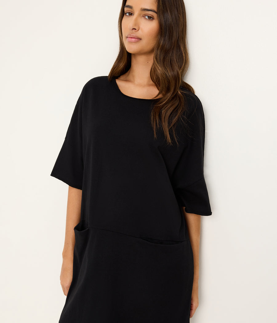 Tamsin Oversized Tee Dress in Black Close up View #BLACK