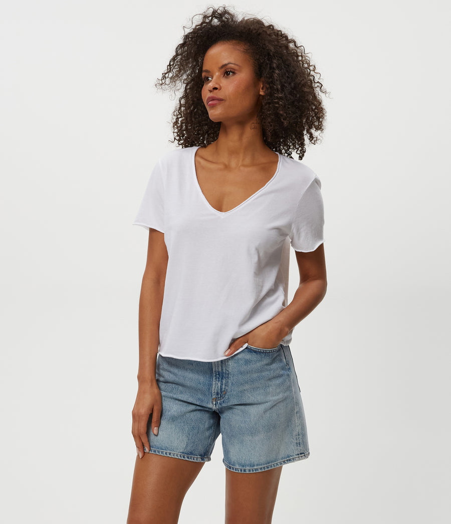 VERA TEE in White Side View #WHITE