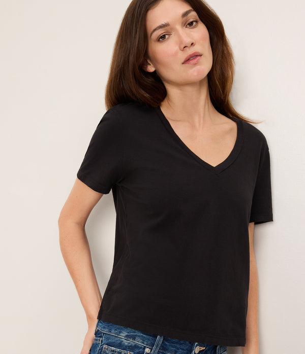 Daria V-Neck Tee