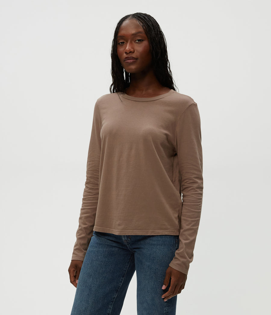 Clarissa Long Sleeve Tee in Cobblestone Brown Side View #COBBLESTONE