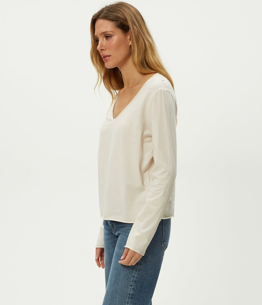 Kailee V-Neck Long Sleeve Tee in Chalk White Side View #CHALK