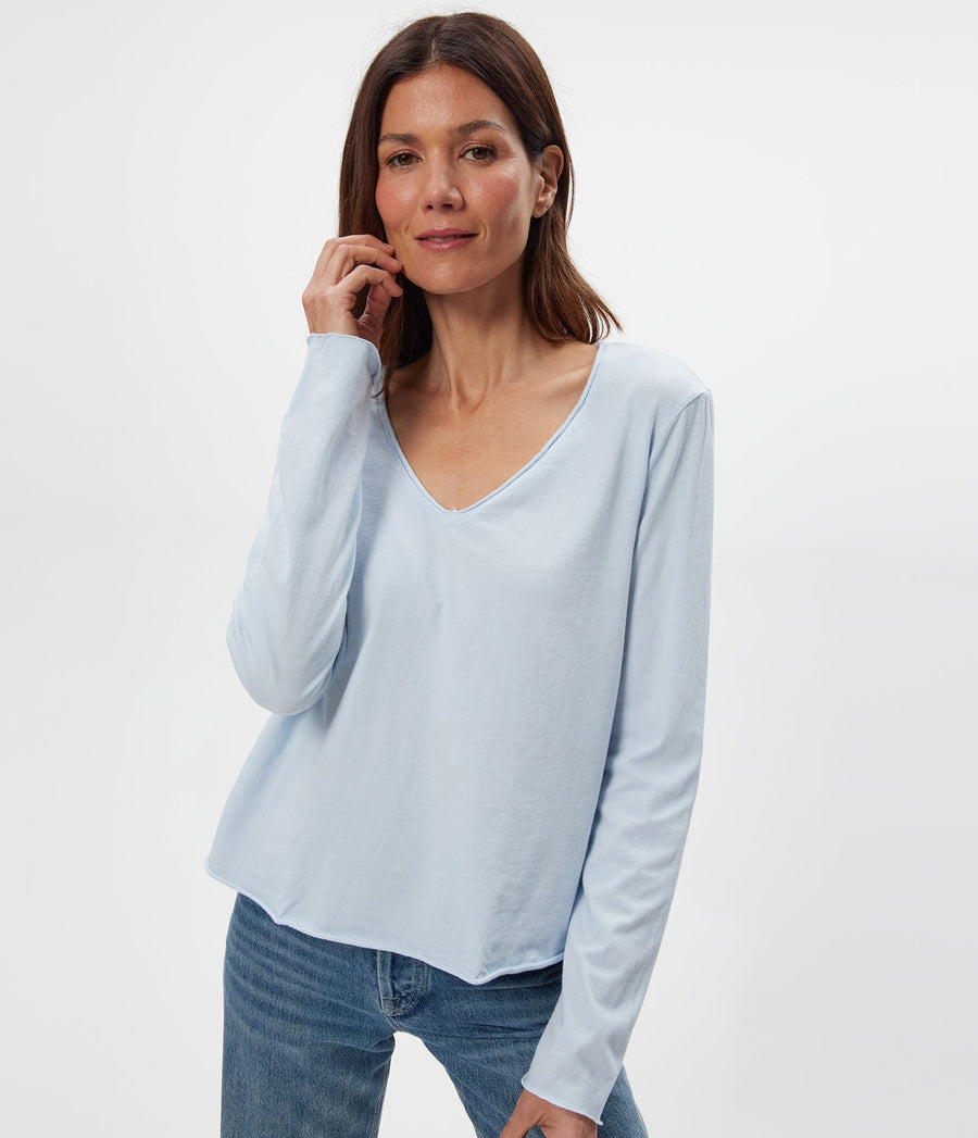 Kailee V-Neck Long Sleeve Tee in Splash Close Up View #SPLASH