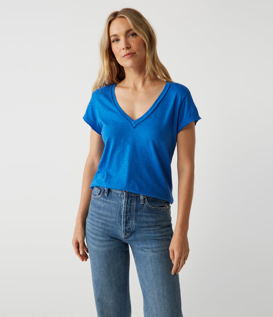 Baxter V-Neck Tee in Bahama Blue Close Up View #BAHAMA