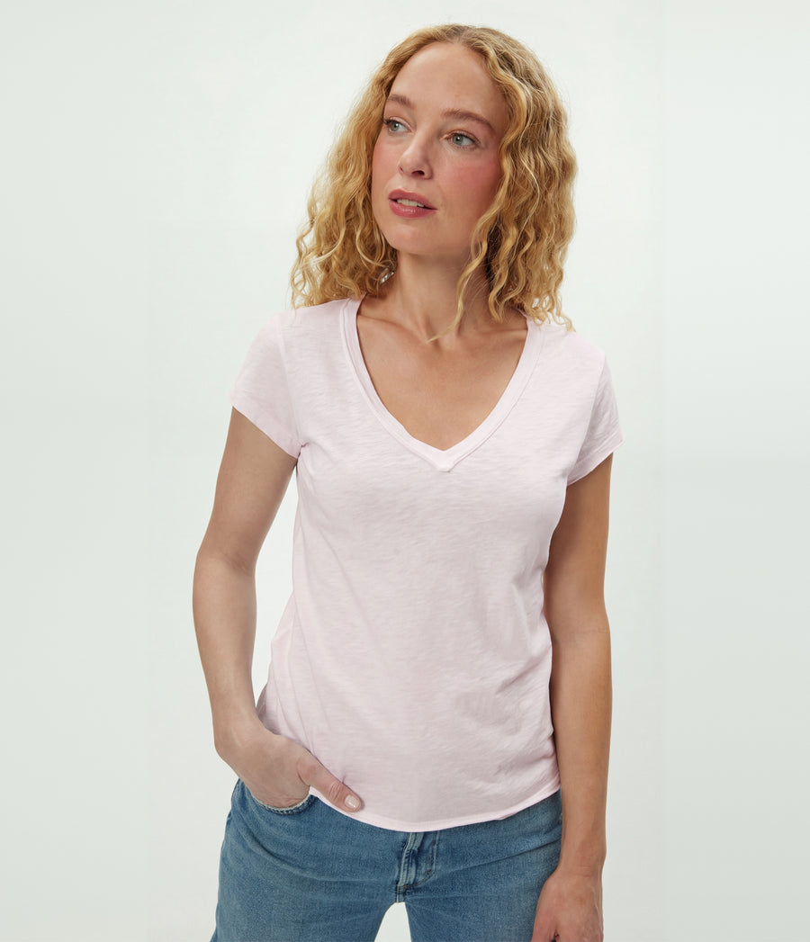 Baxter V-Neck Tee in BLUSH Pink Close up View #BLUSH