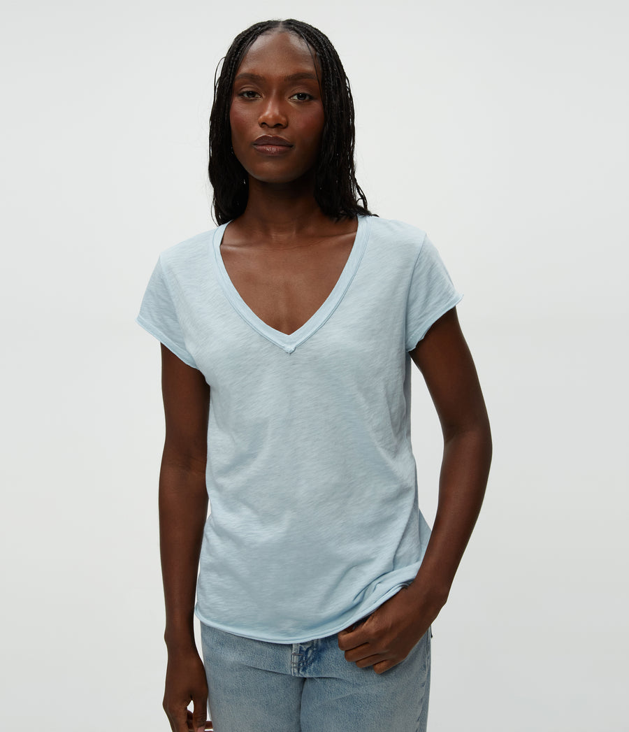 Baxter V-Neck Tee in Fountain Blue Close Up View #FOUNTAIN