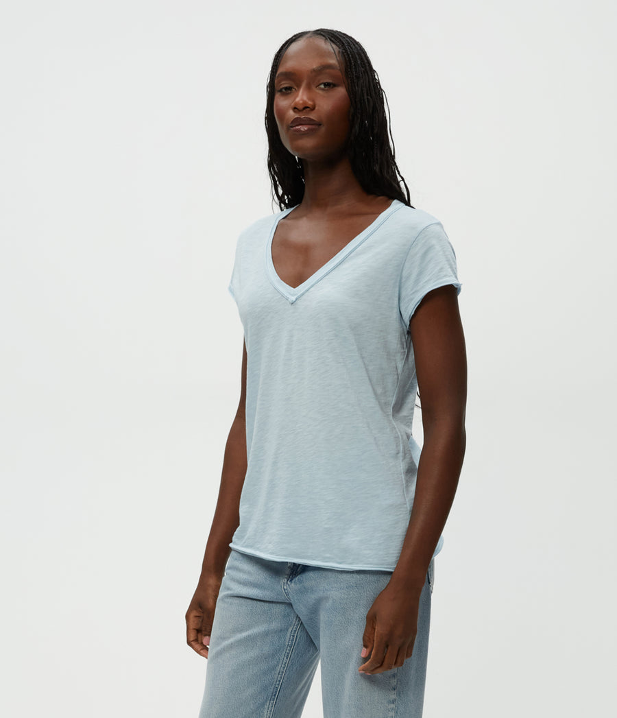 Baxter V-Neck Tee in Fountain Blue Side View #FOUNTAIN