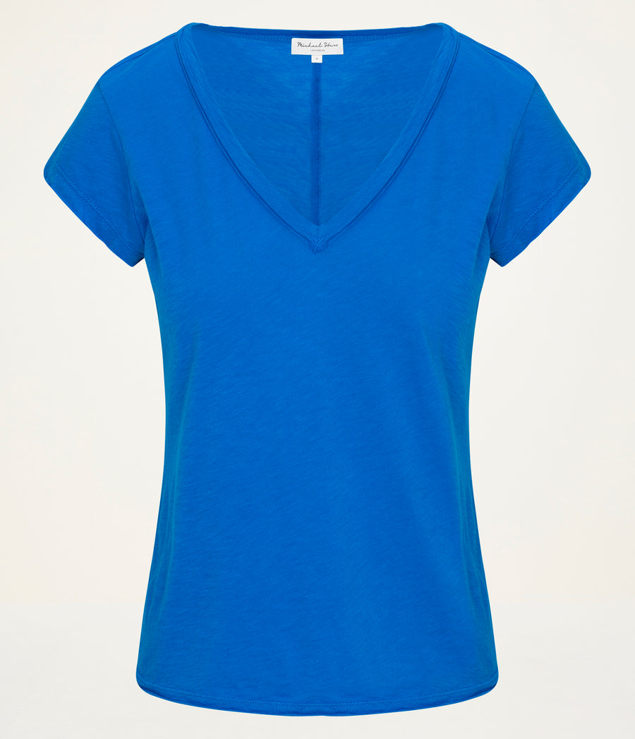 Baxter V-Neck Tee in PACIFIC BLUE Close up View #PACIFIC