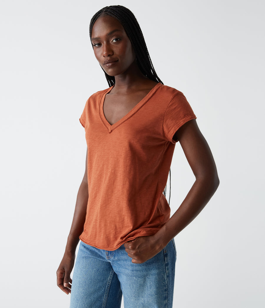 Baxter V-Neck Tee in Toffee Brown Close Up View #TOFFEE
