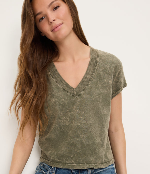 Harlan Mineral Wash Cropped V-Neck Tee CAPER / XL #CAPER