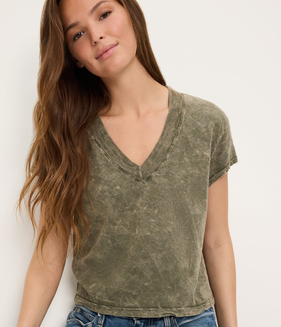 Harlan Mineral Wash Cropped V-Neck Tee CAPER / XL #CAPER