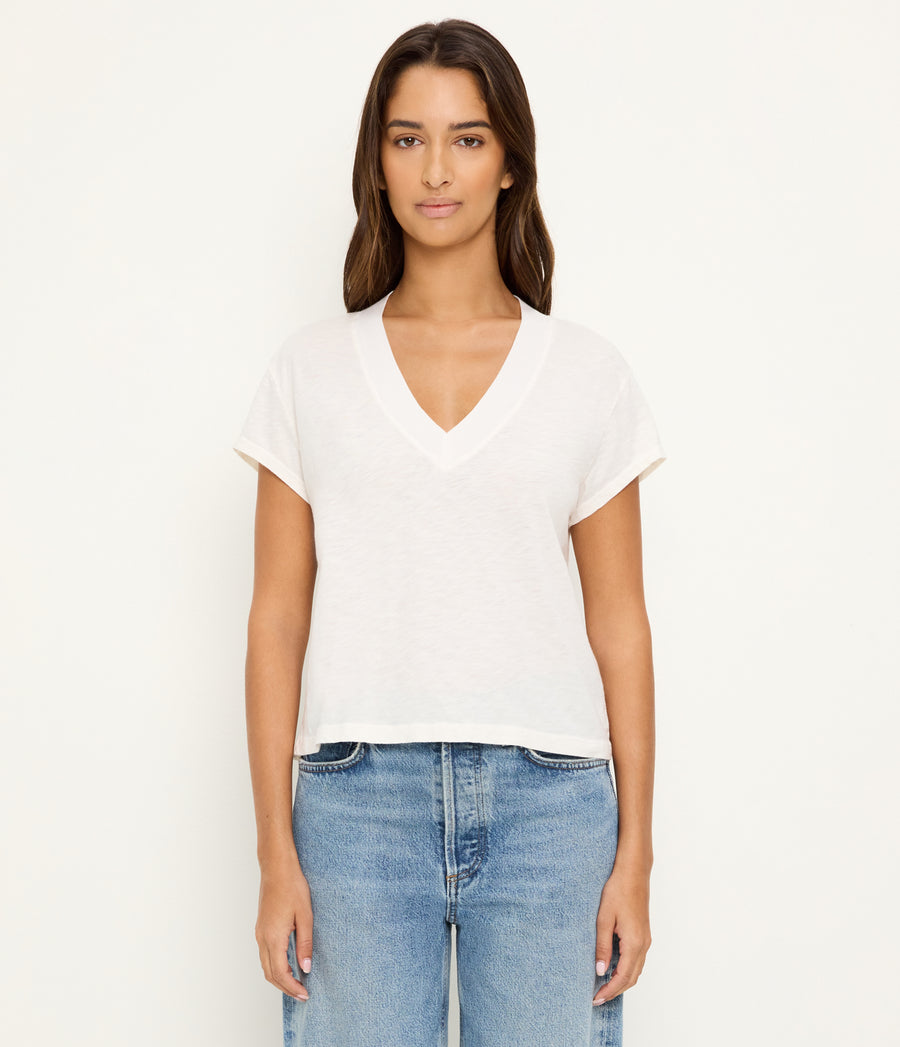 Harlan Cropped V-Neck Tee in Chalk White Full Body View #CHALK
