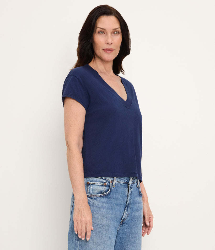 Harlan Cropped V-Neck Tee NOCTURNAL / XL