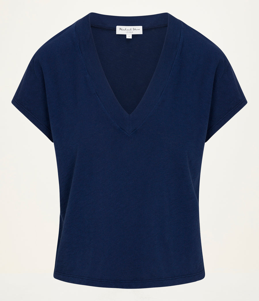 Harlan Cropped V-Neck Tee in Nocturnal Blue Close up View  #NOCTURNAL