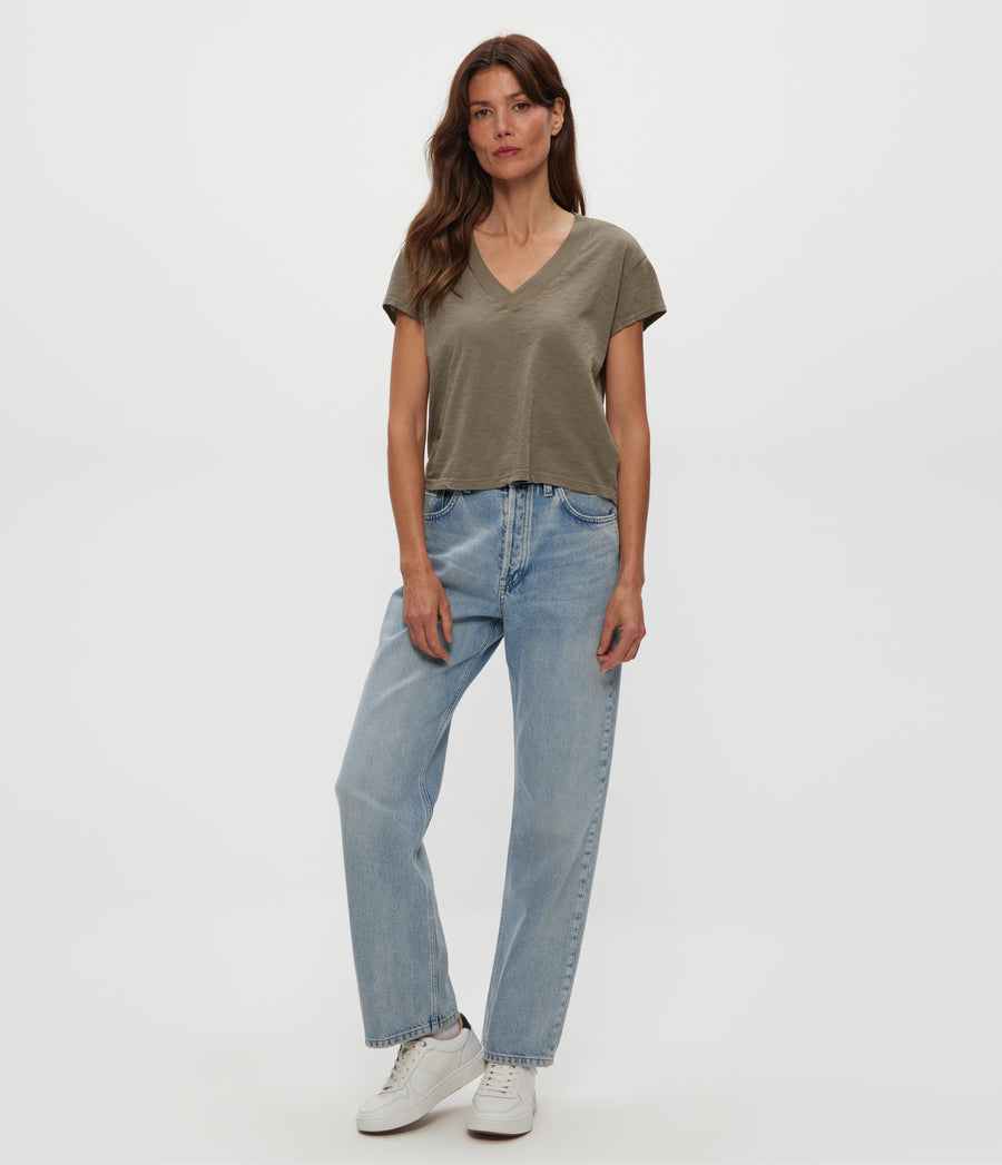 Harlan Cropped V-Neck Tee in Olive Green Full Body View #OLIVE