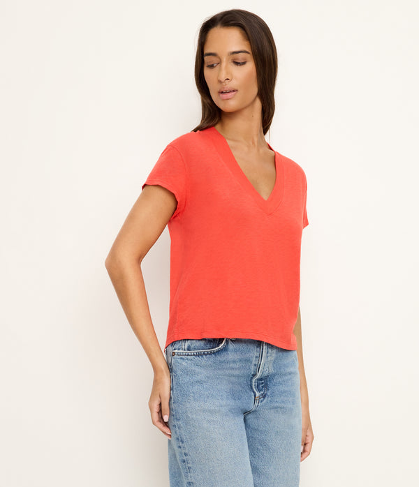 Harlan Cropped V-Neck Tee in SAMBA RED Side View #SAMBA