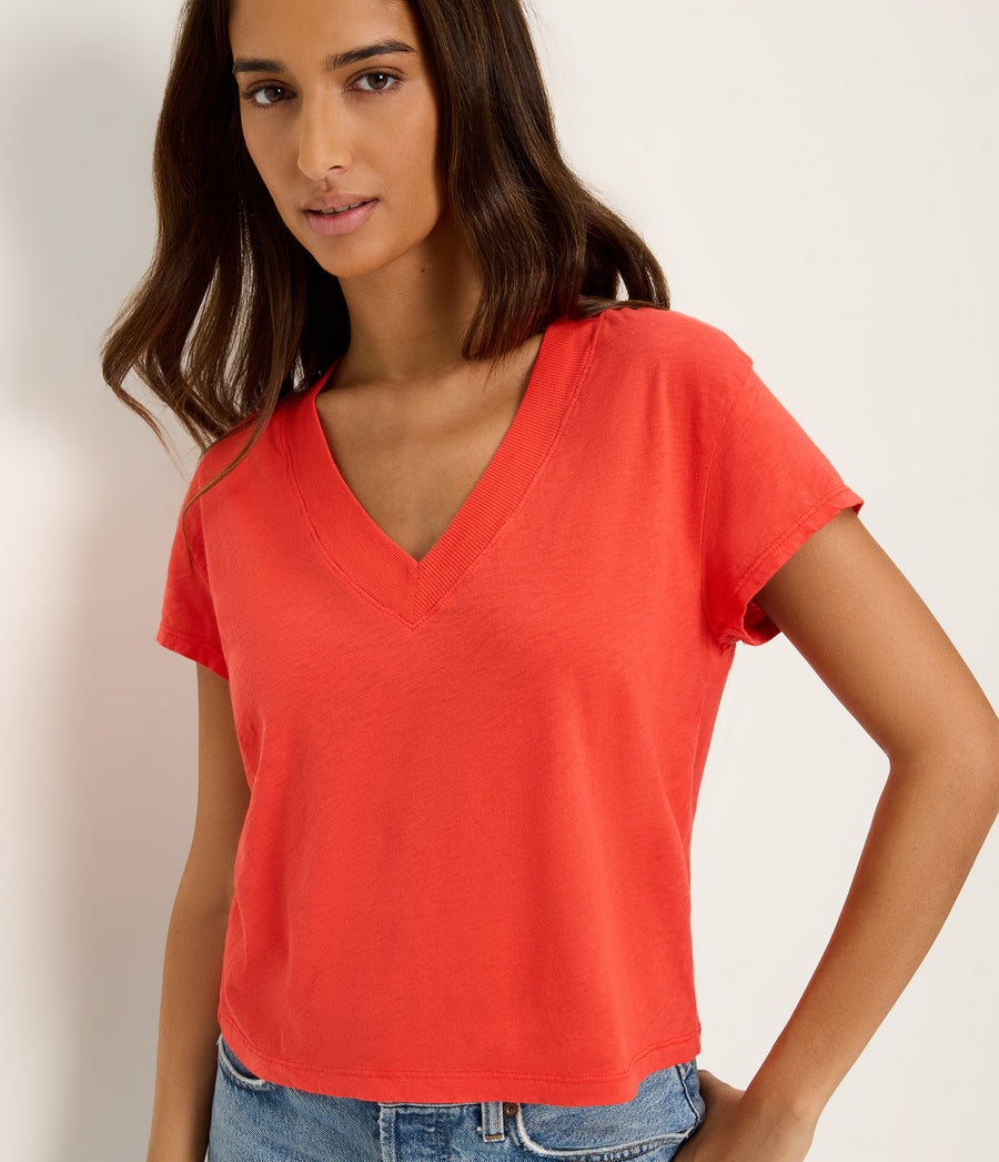 Harlan Cropped V-Neck Tee in SAMBA RED Close up View #SAMBA