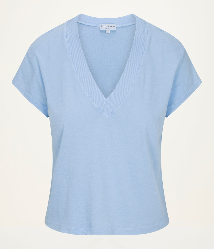 Harlan Cropped V-Neck Tee in SKY Blue Close up View #SKY