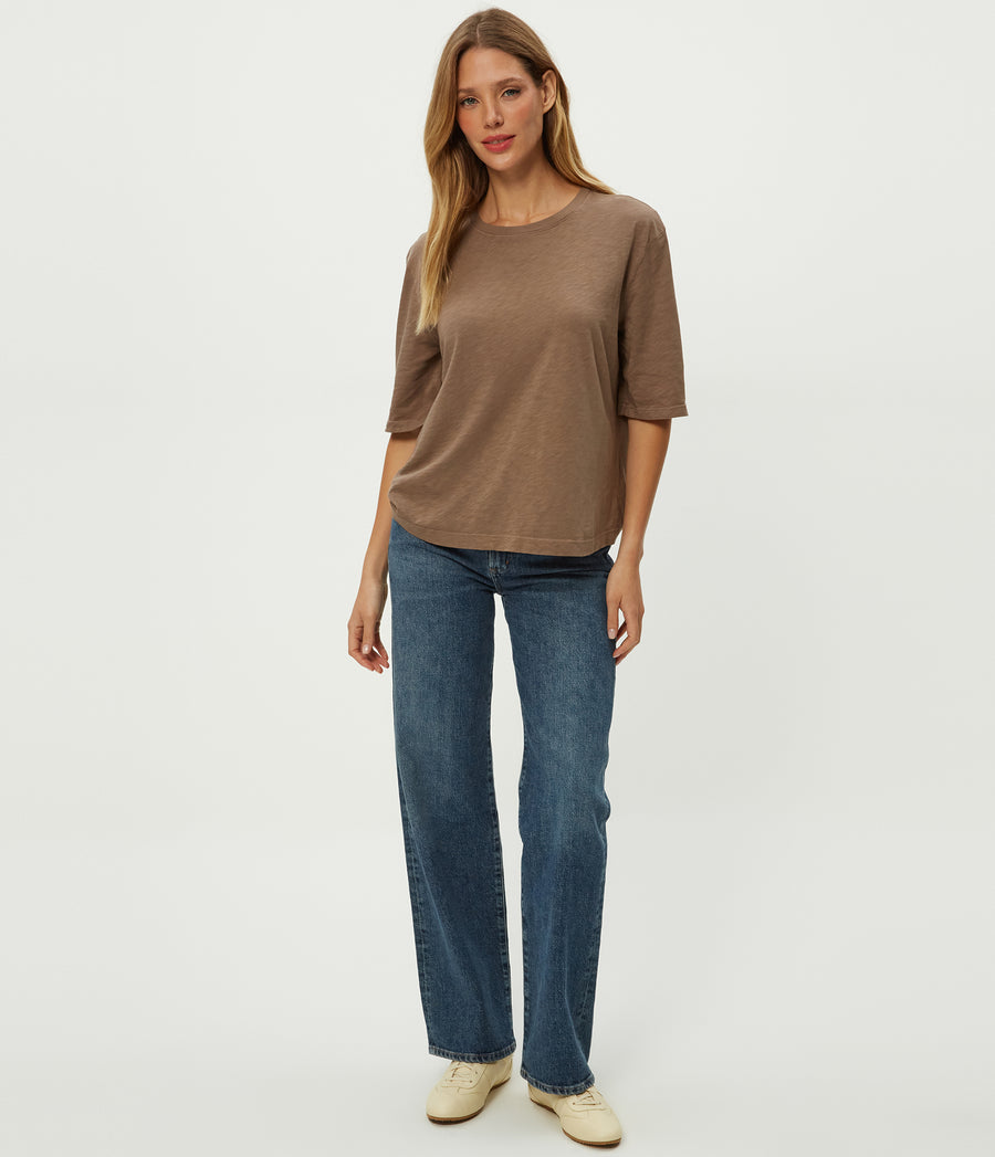 Reid Oversized Crew in Cobblestone Brown Full Body View #COBBLESTONE