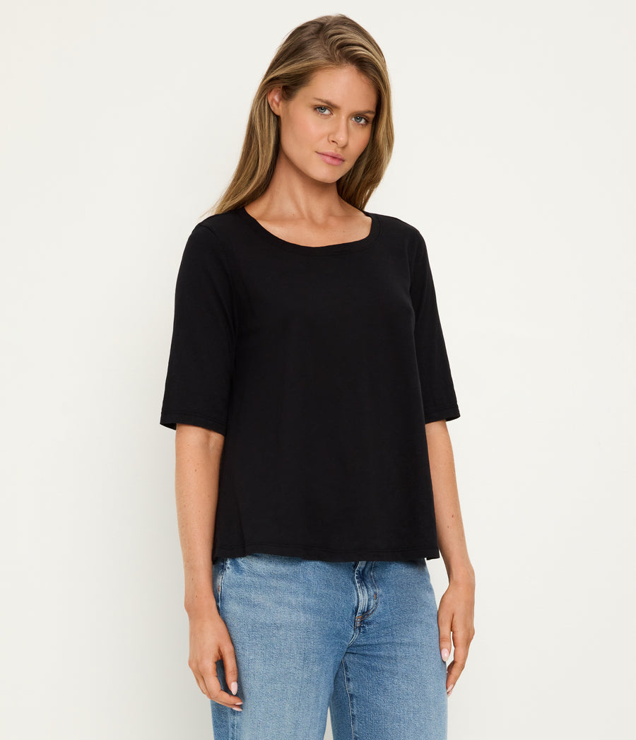 Dua Supima Tee in Black  Side View #BLACK
