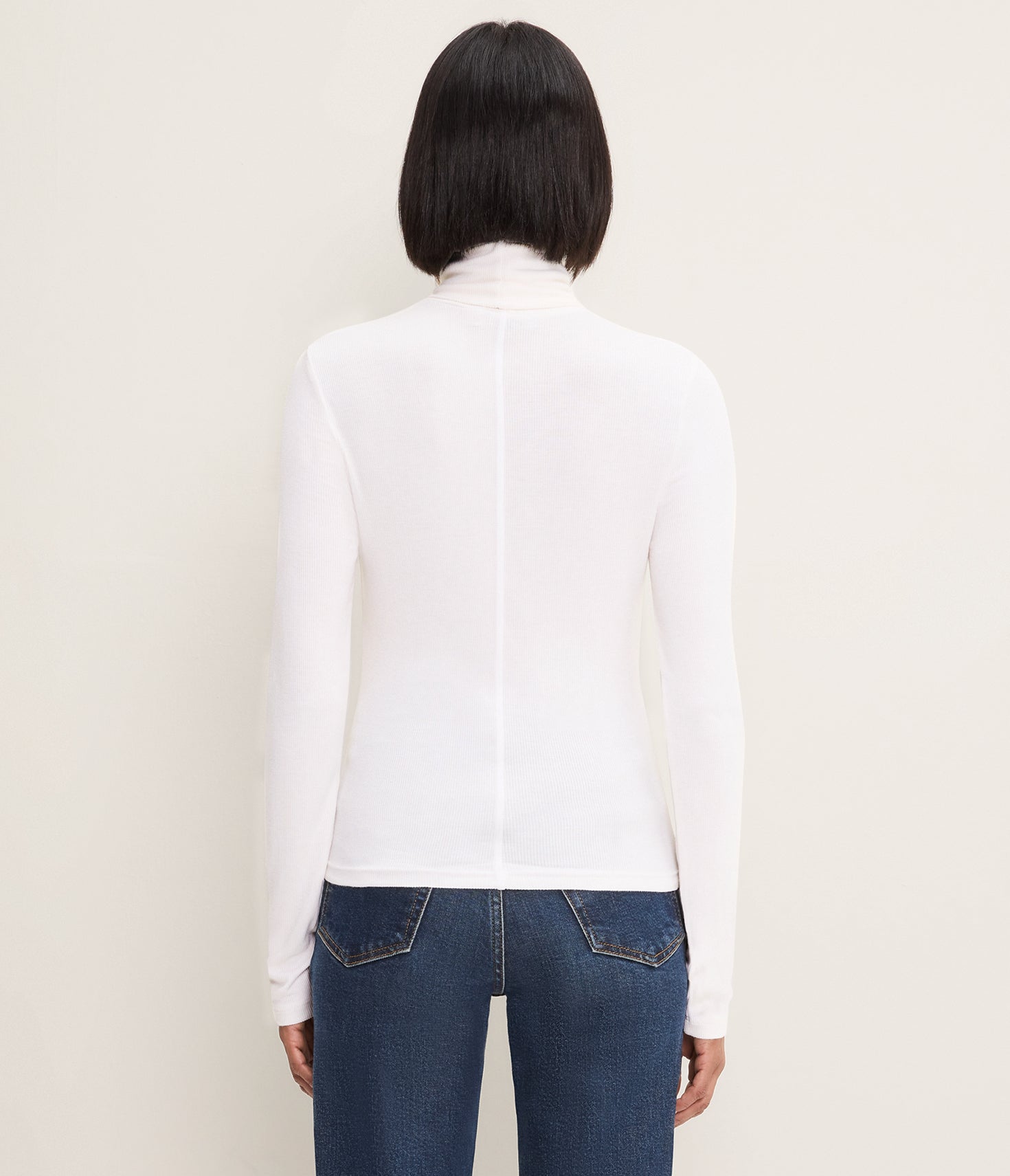 Tara Crop Turtleneck